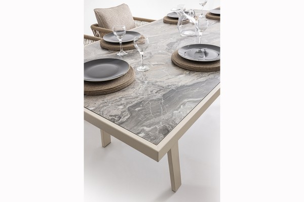 Florence Masa Takımı